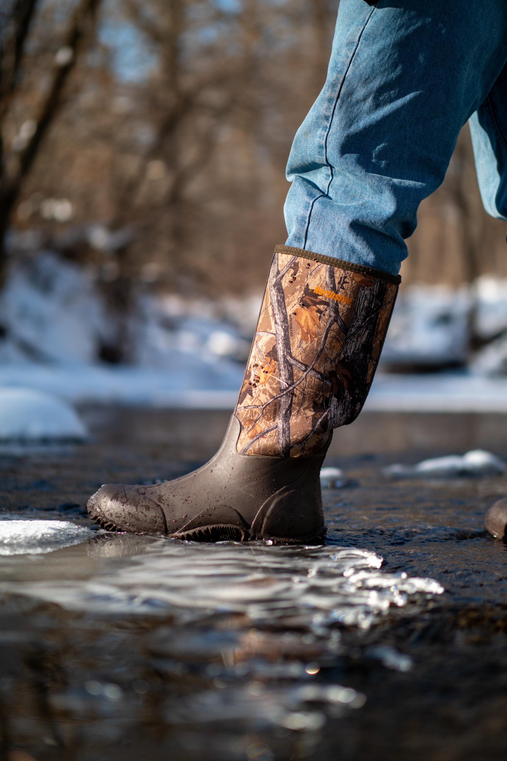 rubber hunting boots